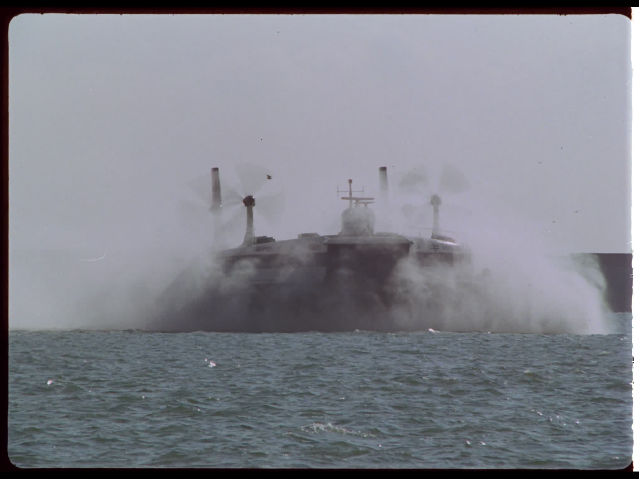 Hovercraft SR.N4